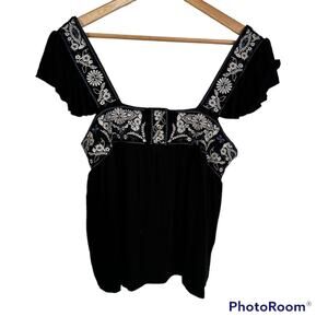 Liv Los Angeles medium peasant‎ blouse nwt
